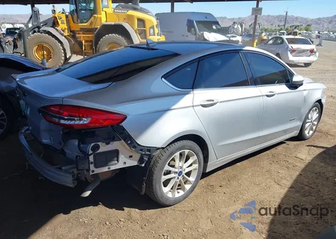 2019 Ford Fusion Hybrid Se z USA, uszkodzony, nr VIN 3FA6P0LU4KR241749
